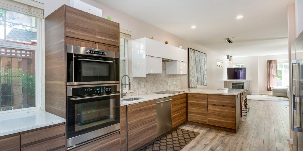 Smart Kitchen Remodels on a Budget: Elegant Solutions for Every Wallet
